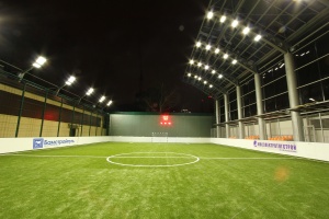 Футбольный стадион